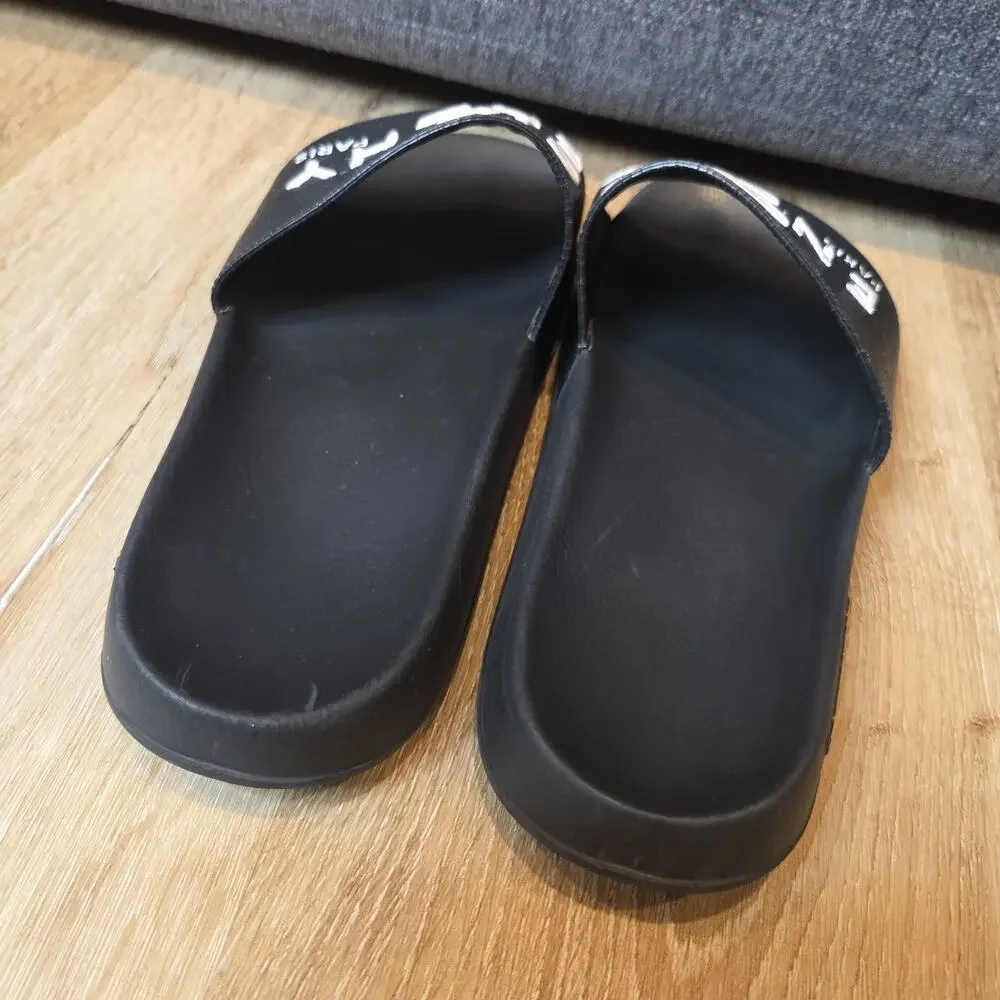 Givenchy Refracted Logo Embroidered Slides Black EU 43 US 10 BH300YH0QB-004